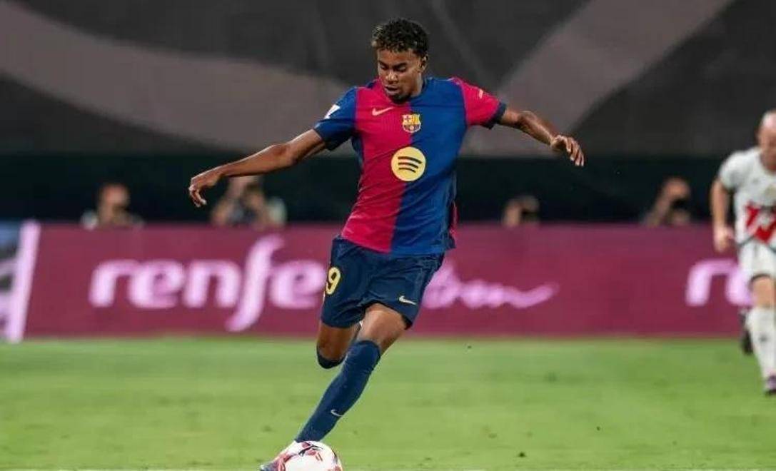 字母哥30+10空接准绝杀罗林斯29分 雄鹿逆转黄蜂