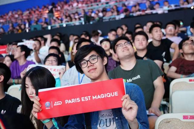 主题